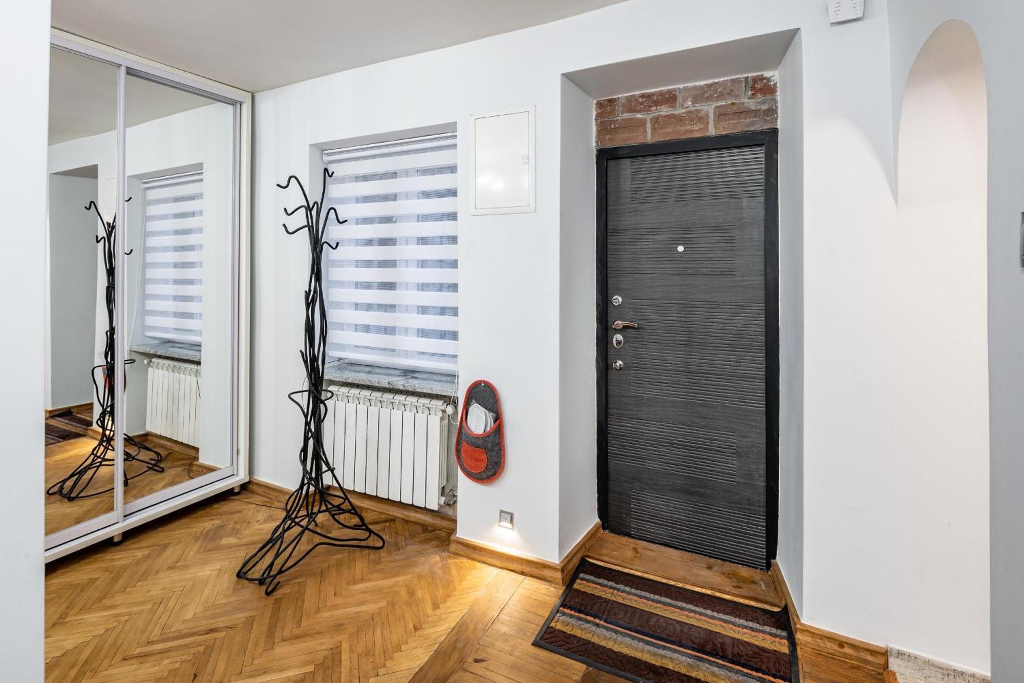 Romari Apartment Вірменська Lviv Dış mekan fotoğraf